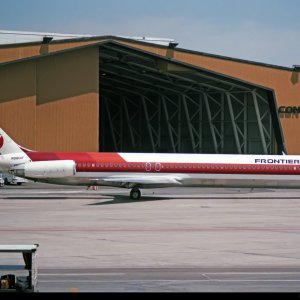Frontier MD-80 N9801F R.jpg
