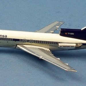 aero-classics-ac411394-boeing-727-100-lufthansa-d-abic-f6d-213188_0.jpg