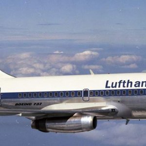 Lufthansa-737-100.jpg