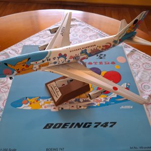 #401 ANA B747-400D JA8964 Blue Box.jpg