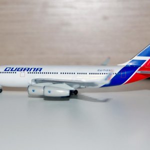 Ilyushin IL-96-300 Cubana CU-T1251.jpg