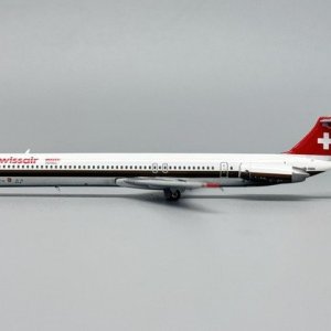phoenix-models-12021-mcdonnell-douglas-md81-swissair-hb-inn-x66-212639_0.jpg
