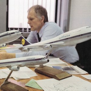 Models_Lufthansa_oc.jpg