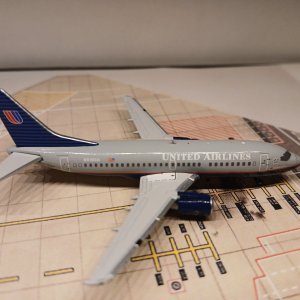 United 737-522 1993 N936UA R.jpg