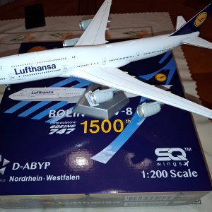 Media '#411 Lufthansa B747-830i D-ABYP SQ Wings.jpg' in category '1/200'