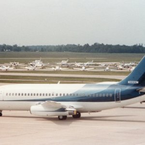 JM Mecom Co 737-2A6 N3333M IND_19850527_01.jpg