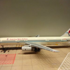 America West 757-200 1983 N907AW L.jpg