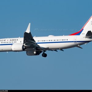 26-001-government-of-south-korea-boeing-737-8-bbj-max_PlanespottersNet_1869382_7c048bec3f_o.jpg