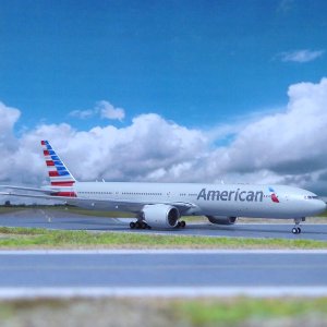 AA B777-323 N722AN_1.JPG