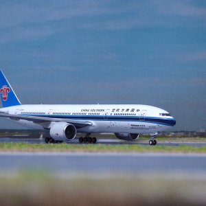 China Southern B777-21B B-2057_4.JPG