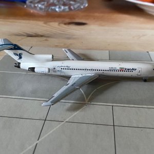 Aeroclassics Iran Air (90s c_s)- B727-200_Adv- EP-IRT (5).jpg