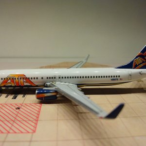 ATA 737-83NWL N332TZ L .jpg