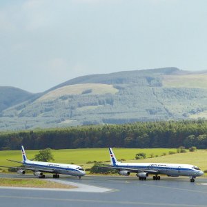 Loftleidir DC-8_1.JPG