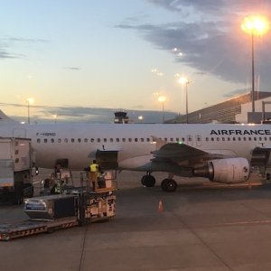 a320-air-france-toulouse-nuit.jpg