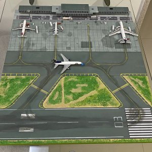 AEROPORTO MÉDIO - RODRIGO BRAGA (1).jpg