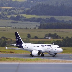 Lufthansa A319_2.JPG