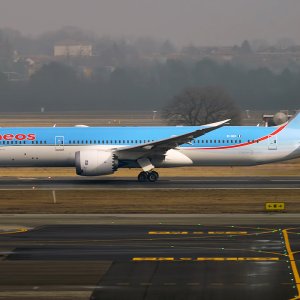Neos,_EI-NEO,_Boeing_787-9_Dreamliner_(26264839118).jpg