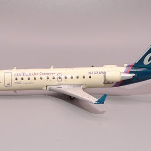 AIRTRAN_CRJ_N433AW_03.JPG