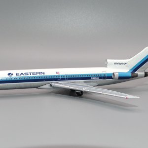 EA_B727_N8836E_01.JPG