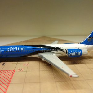 AirTran B717-2BD N949AT L.jpg