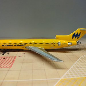 Hughes Airwest 727-2M7A N723RW L.jpg