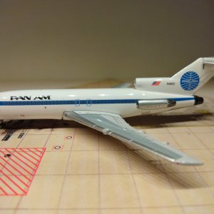 Pan Am B727-035 N4612 L.jpg