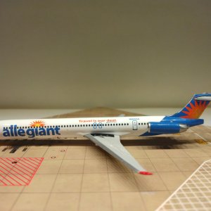 Allegiant MD-83 N865GA L.jpg