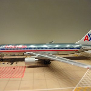 American B767-223  N312AA L.jpg