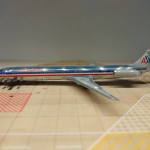 American MD-82 N9621A L.jpg