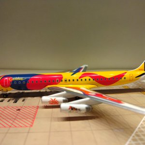 Braniff DC-8-62 N1805 L.jpg