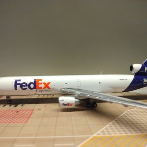 Federal Express MD-11F N608FE L.jpg