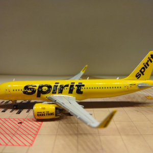 Spirit A320-271NWL N902NK L.jpg