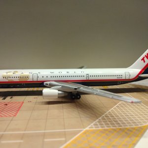 Trans World B767-300ER  N639TW L.jpg