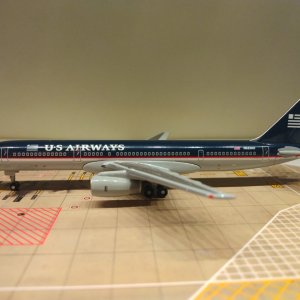 US Airways B757-2B7 1997 N633AU L.jpg