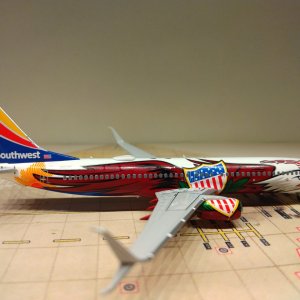 Southwest 737-8H4WL N8619F R.jpg