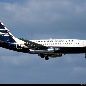 Presidential 737-200 N301XV.jpg