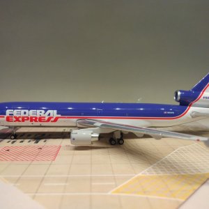 FedEx Express MD-11F N614FE L.jpg