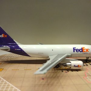 FedEx Express A310-203F N442FE R.jpg