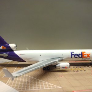 FedEx Express MD-11F 1994 N595FE R.jpg