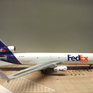 FedEx Express MD-11F 1994 N608FE R.jpg