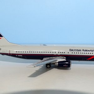 BA_B734_09.JPG