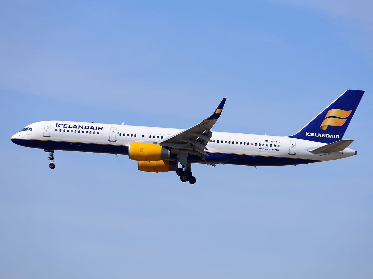 1280px-Iceland_Air_B757-200_TF-FIY.jpg