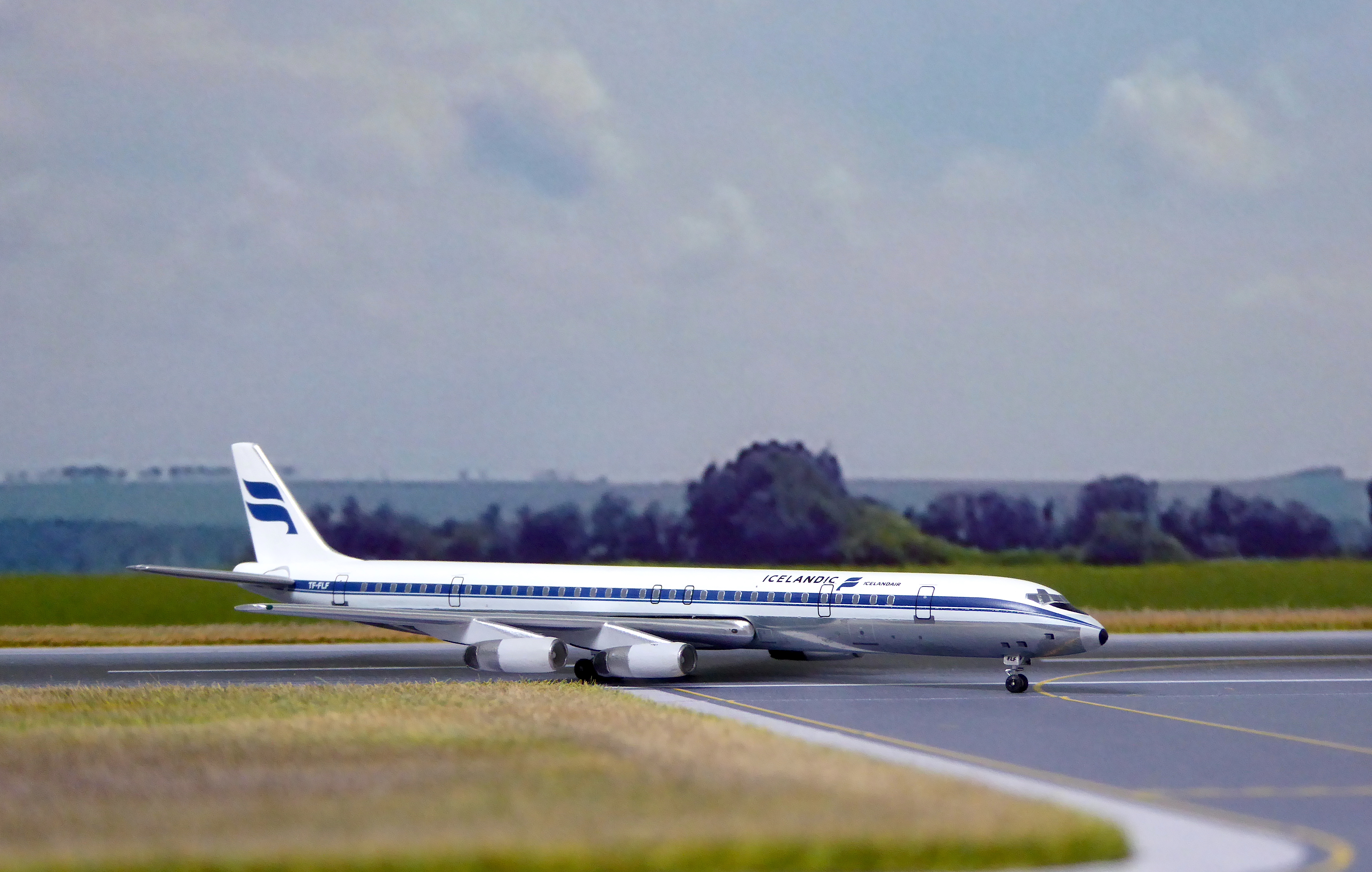 3 Icelandair DC-8 TF-FLF_1.JPG