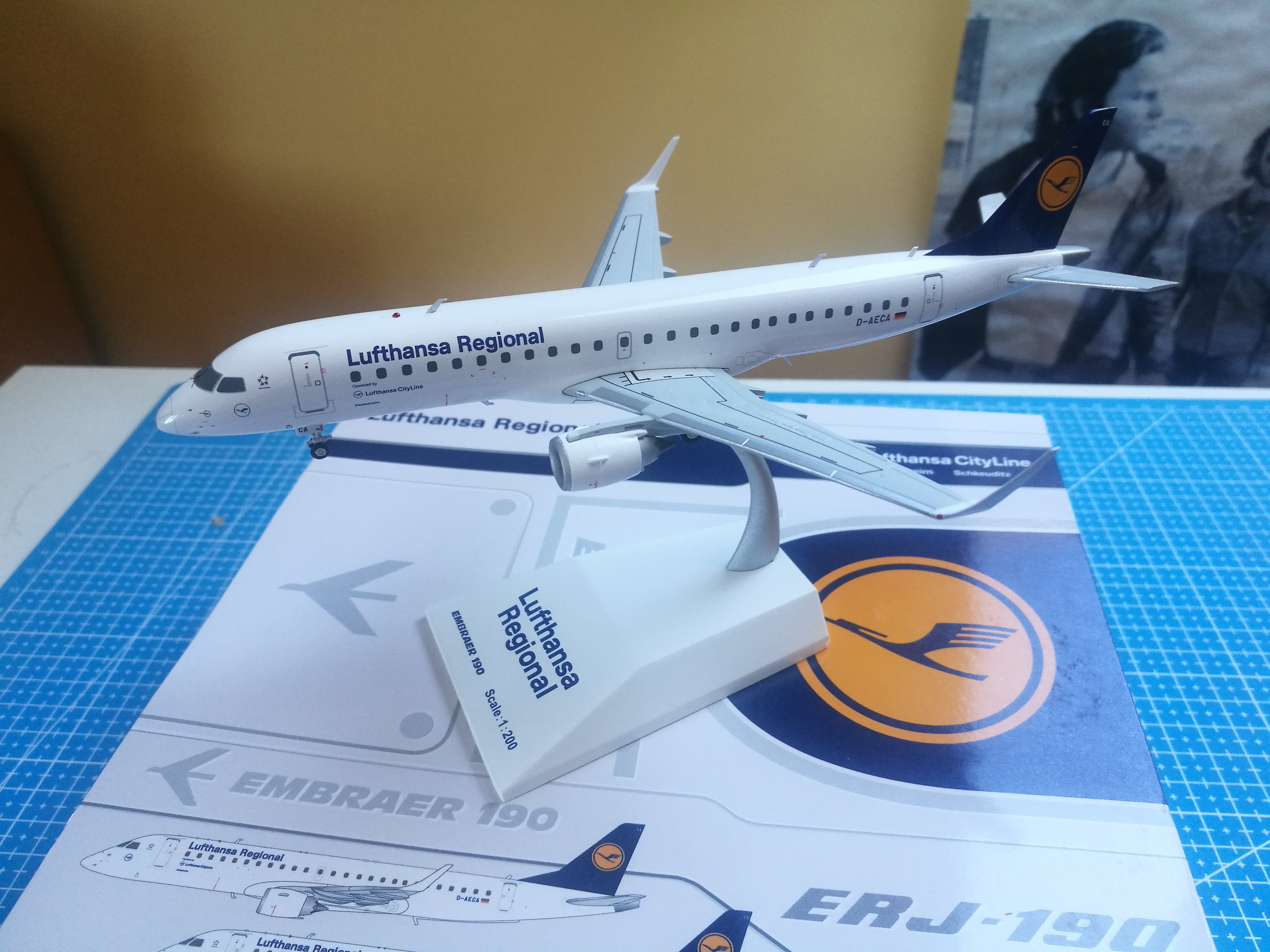 #379 Lufthansa ERJ190ER D-AECA.jpg