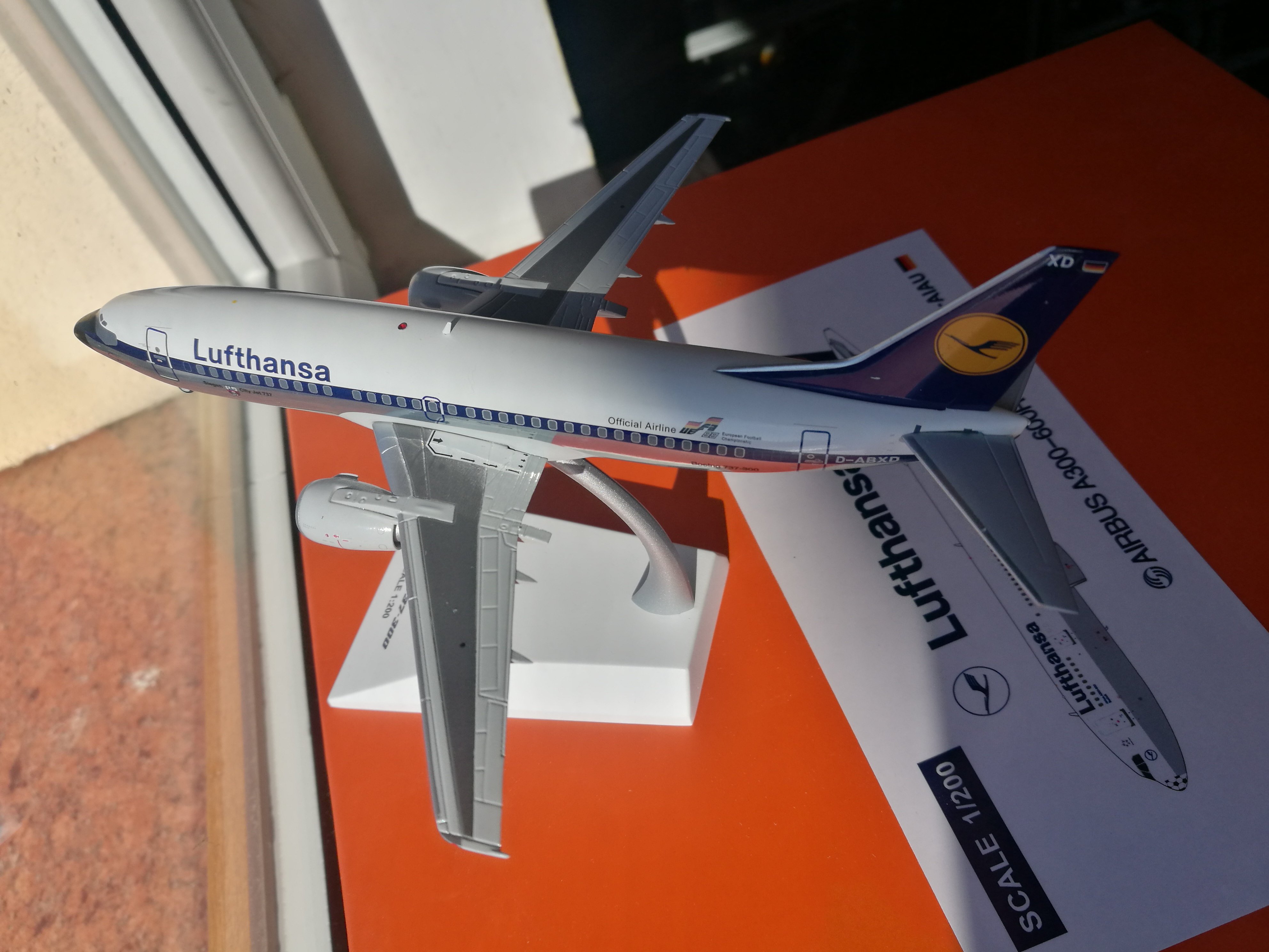 #383 Lufthansa B737-300 D-ABXD.jpg