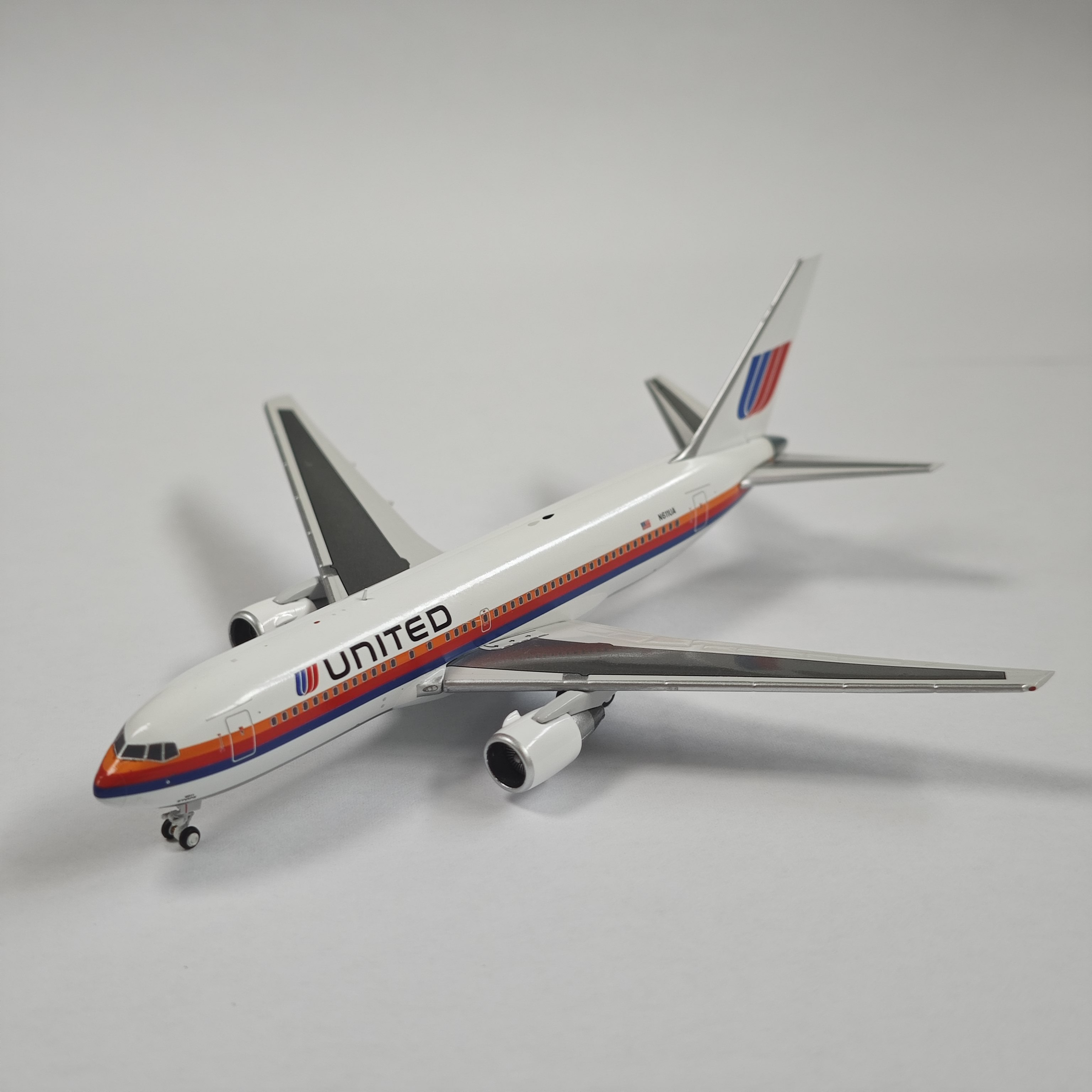 400007   B767-200         United Airlines    N611UA (5).jpg