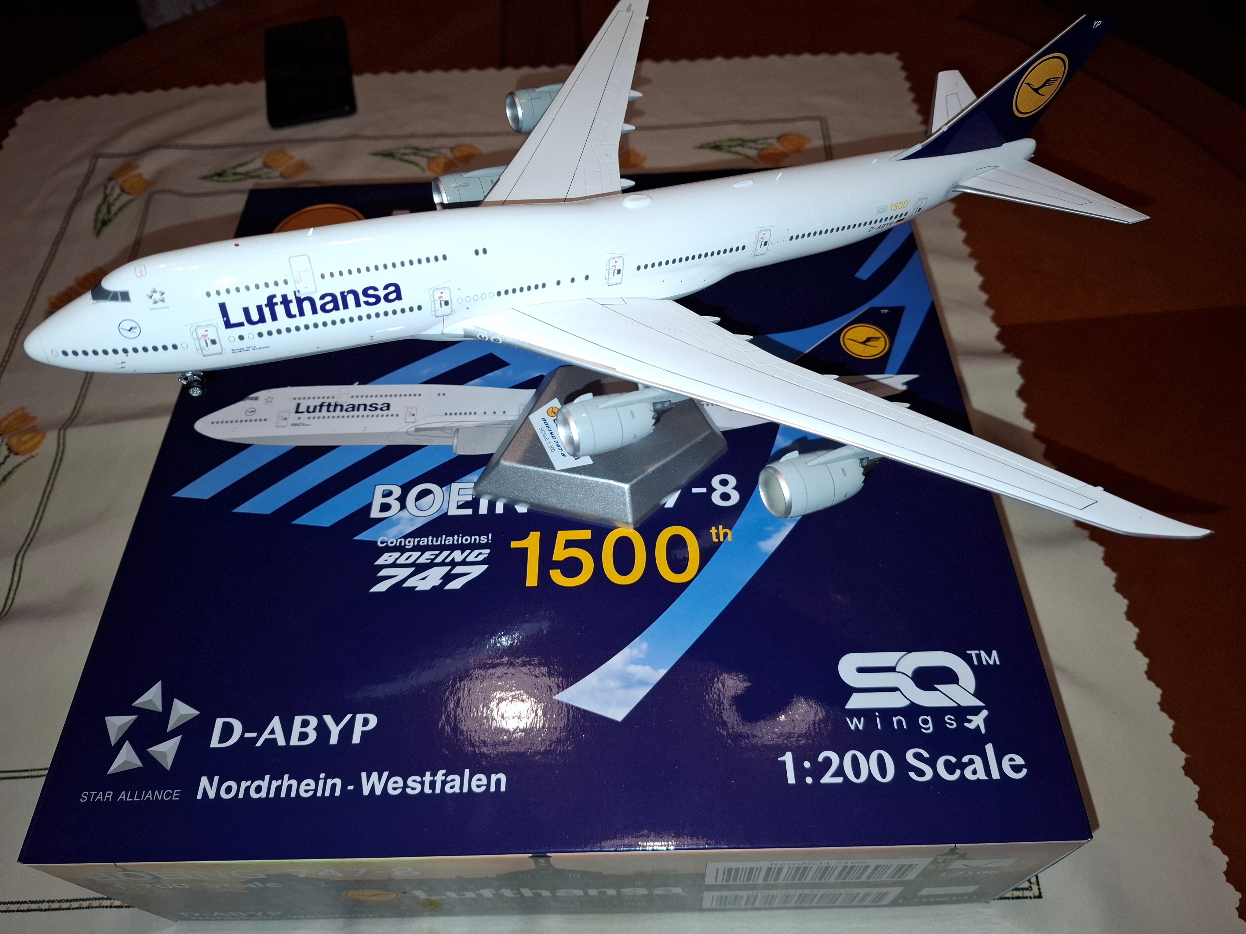 #411 Lufthansa B747-830i D-ABYP SQ Wings.jpg