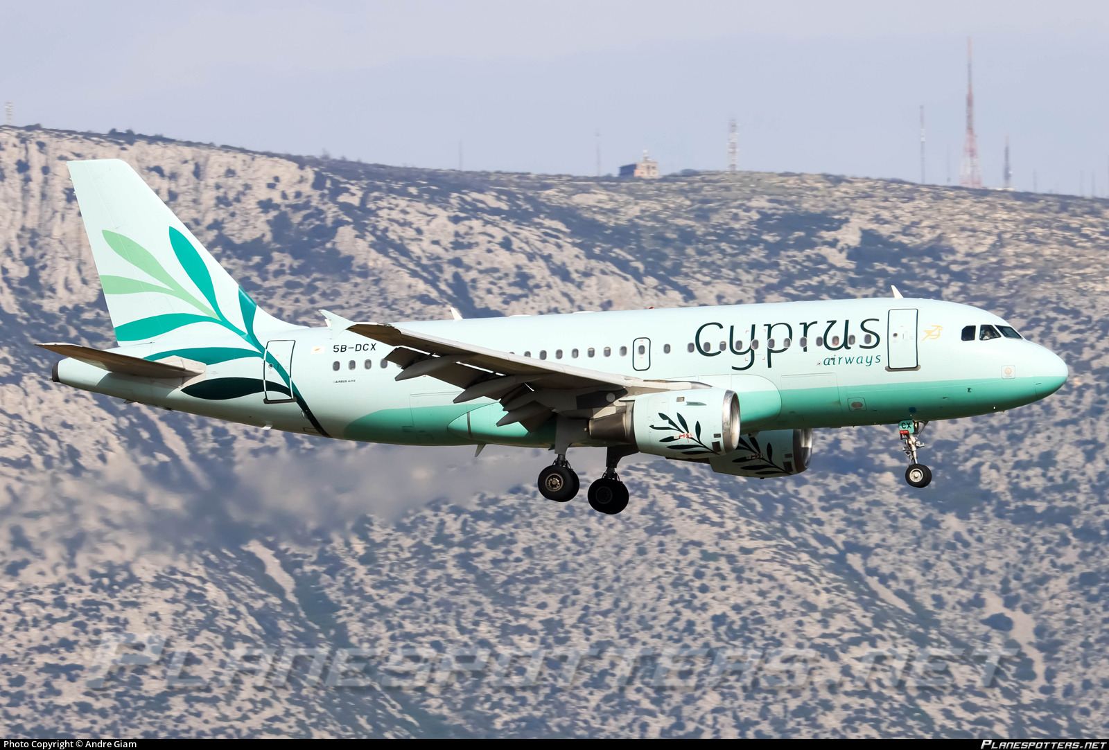 5b-dcx-cyprus-airways-airbus-a319-114_PlanespottersNet_1277226_a29ae16159_o.jpg