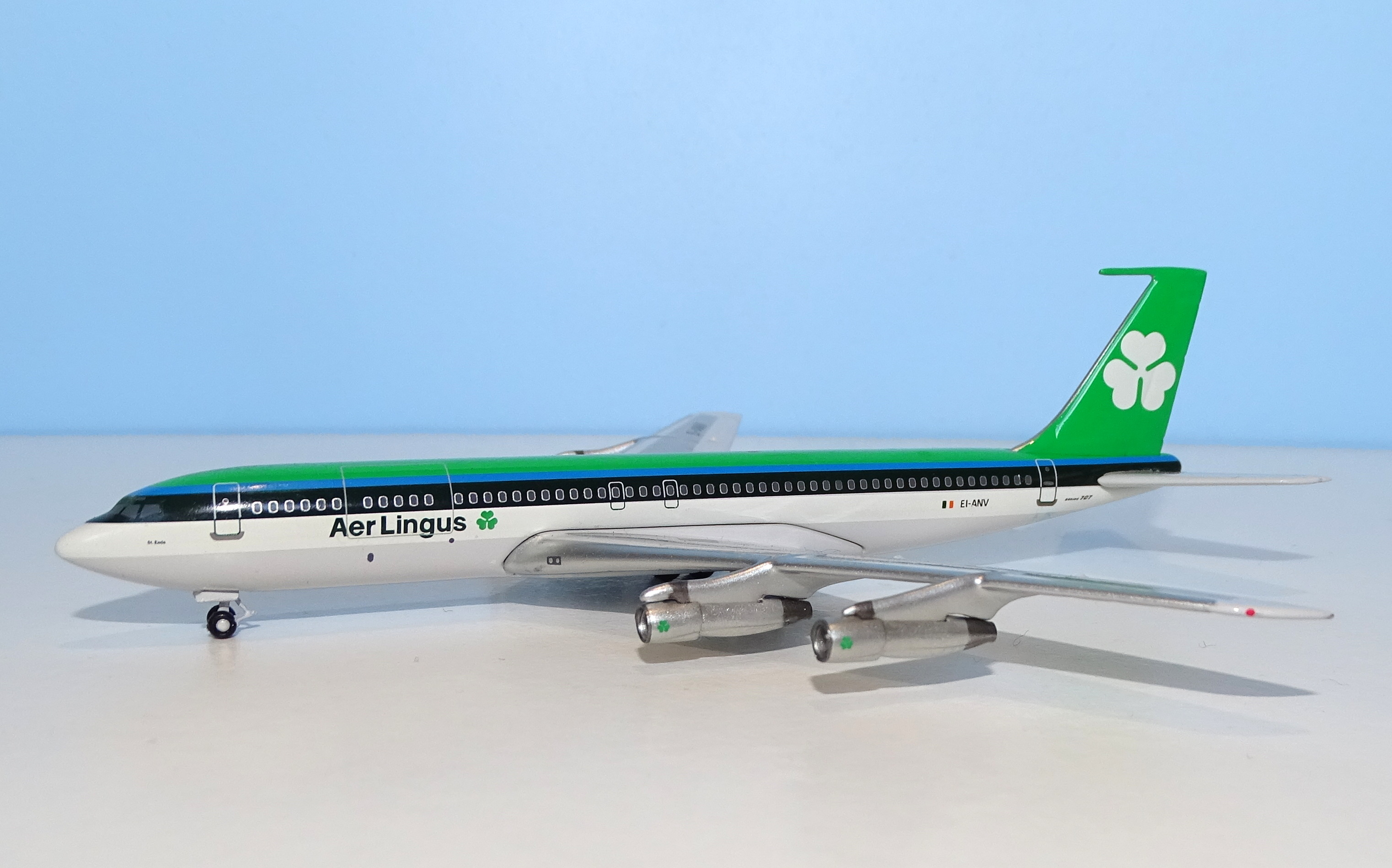 AERLINGUS_B707_EI-ANV_01.JPG