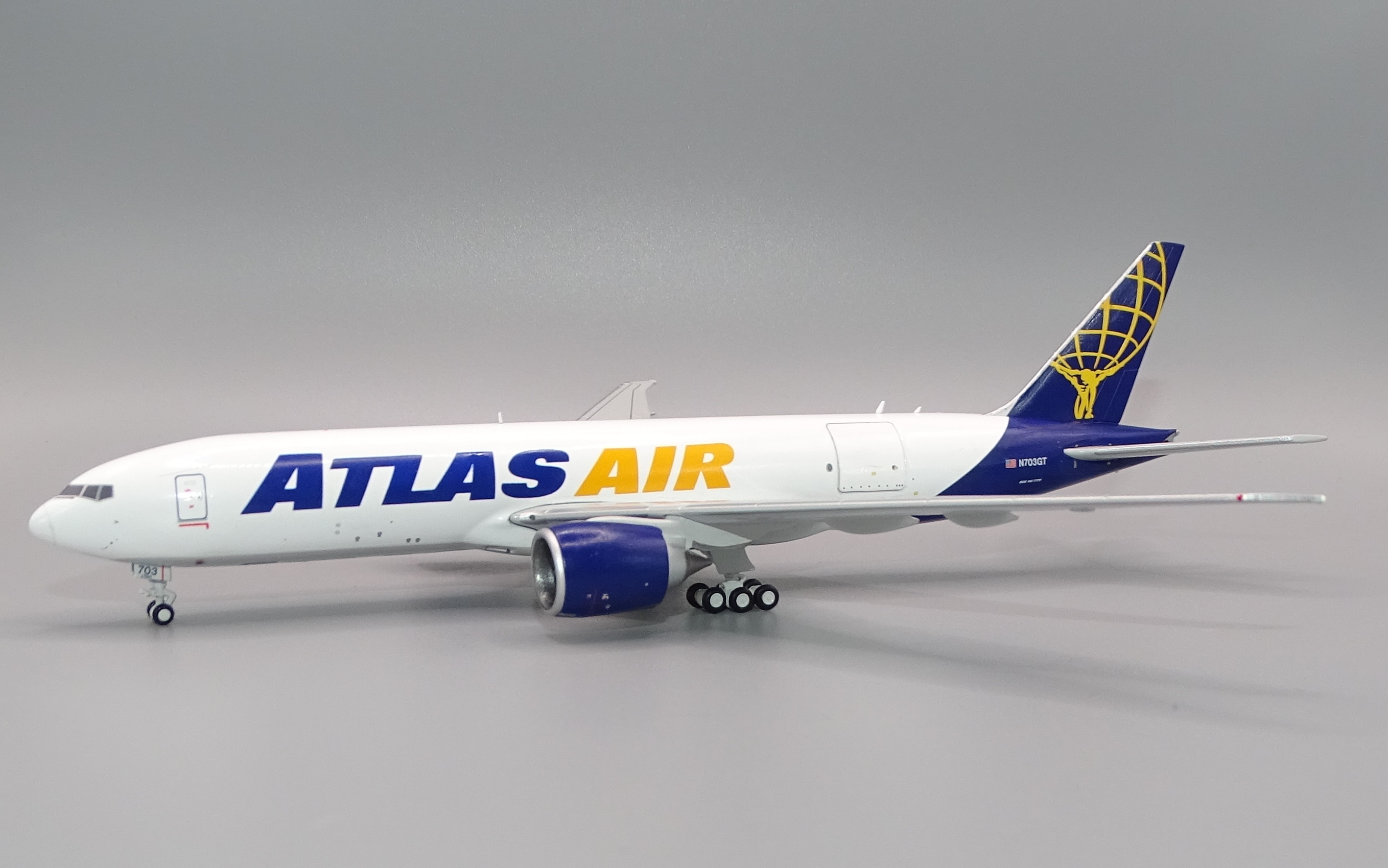 ATLAS_B77F_N703GT_29.JPG